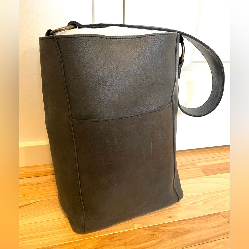 Able Leather Bucket Bag